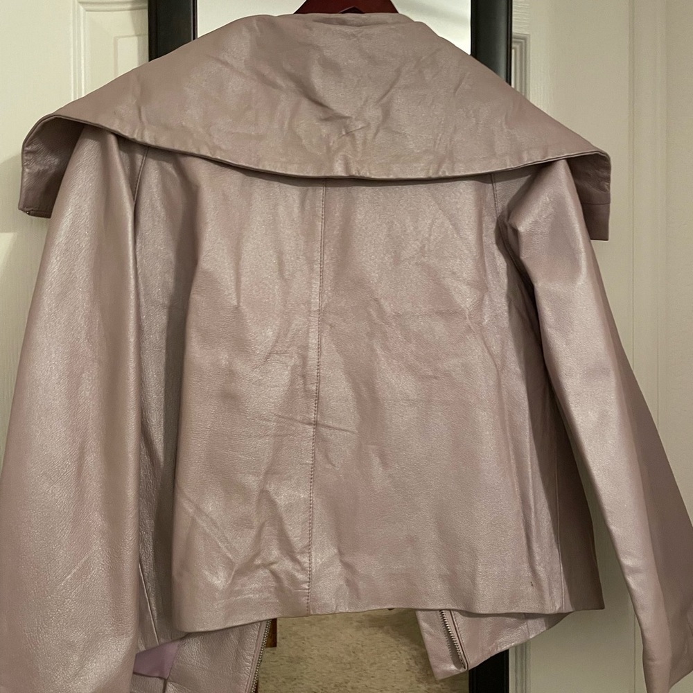 Worn once beautiful leather jacket.